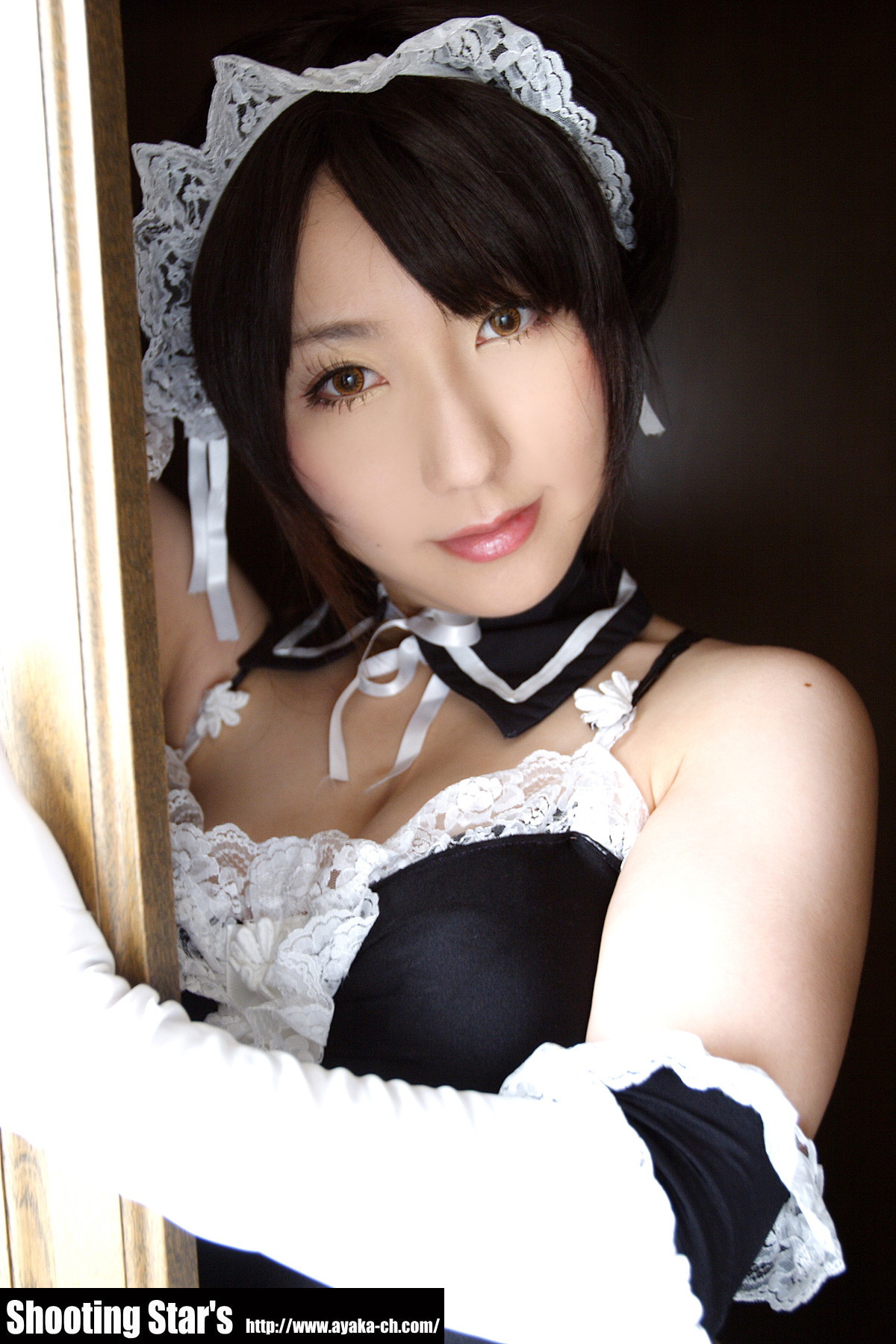[Cosplay]  Sexy Maid with big boobs 2